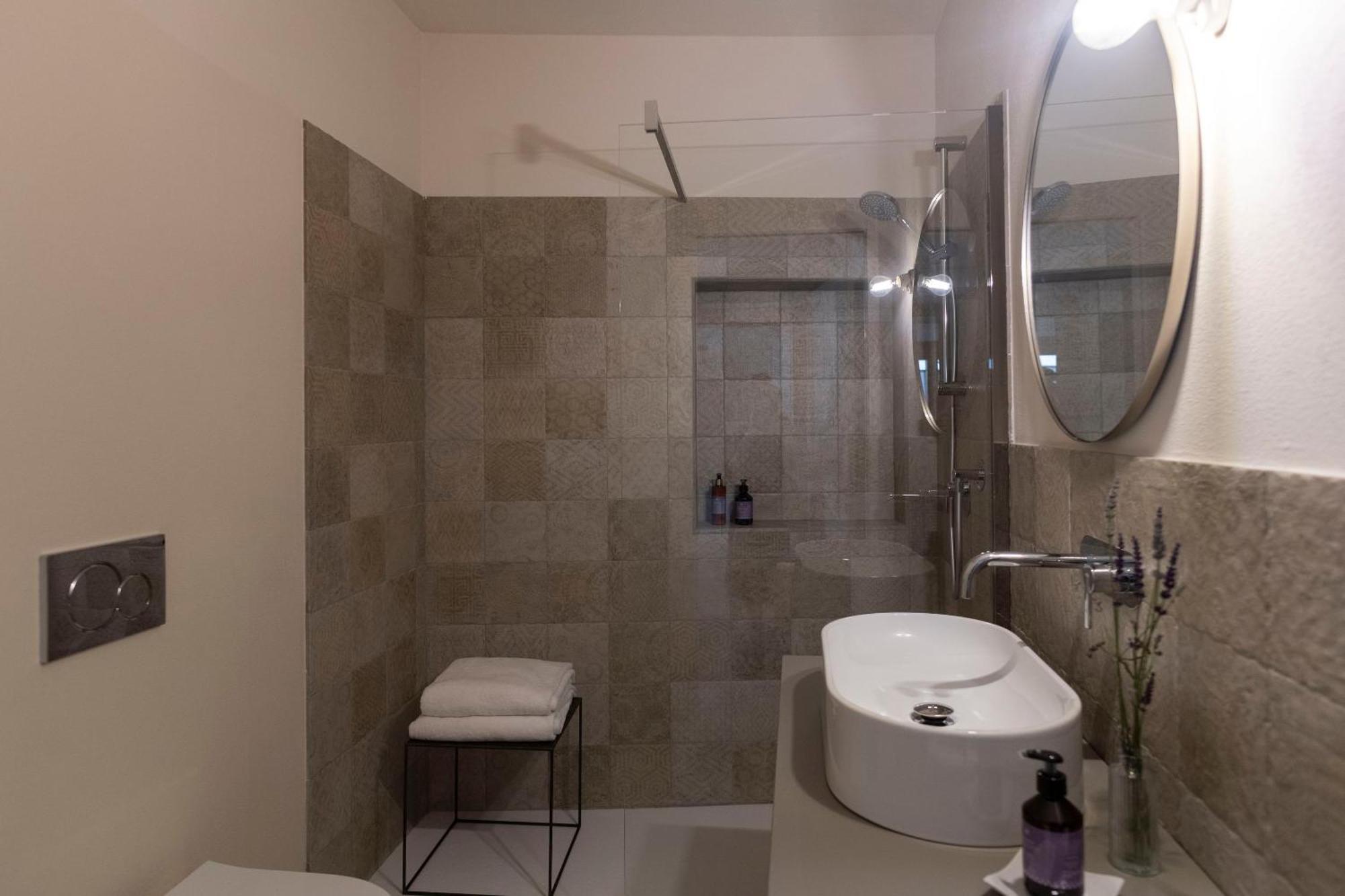 Liela - Ospitalita Di Borgata Hotel Millesimo Phòng bức ảnh
